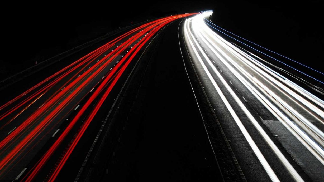 cars-motorway-light-shutter-red-white-night